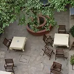 Antikhan Hotel 